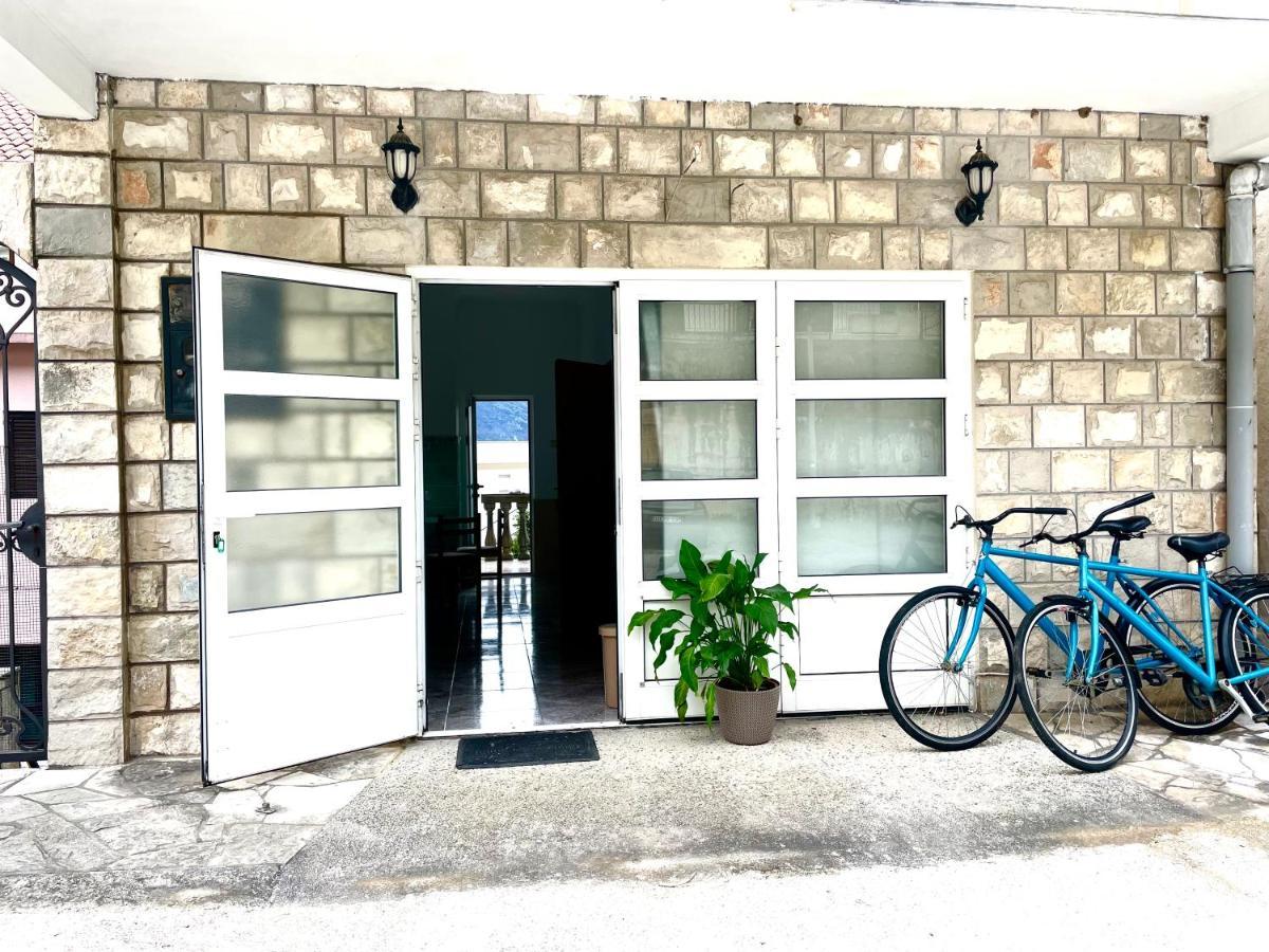 Apartment Vladan Kotor Eksteriør billede