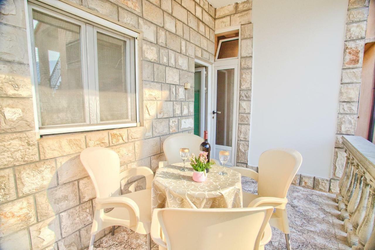 Apartment Vladan Kotor Eksteriør billede